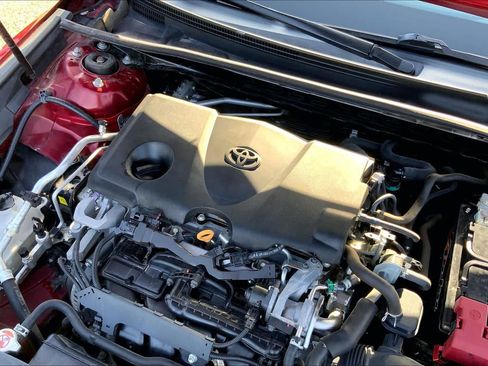 Used 2018 Toyota Camry SE w/ Moonroof Package FWD image 33