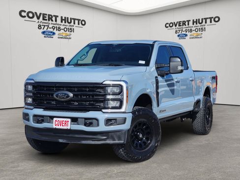 Used 2024 Ford F250 Lariat w/ Black Appearance Package AWD/4WD image 1