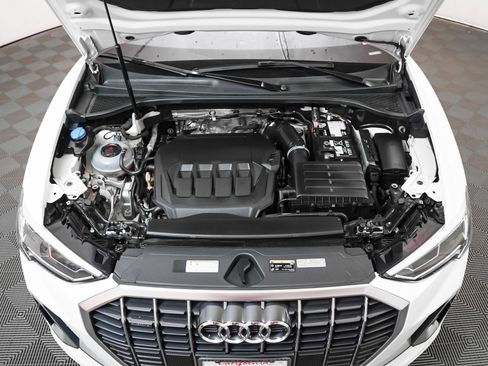 Certified 2024 Audi Q3 2.0T Premium w/ Convenience Package image 4