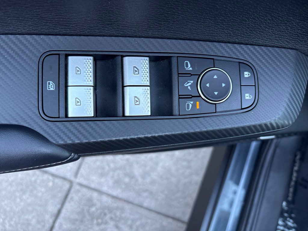 Used 2025 Mitsubishi Outlander SE AWD/4WD image 15