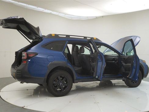 Used 2023 Subaru Outback Wilderness image 13