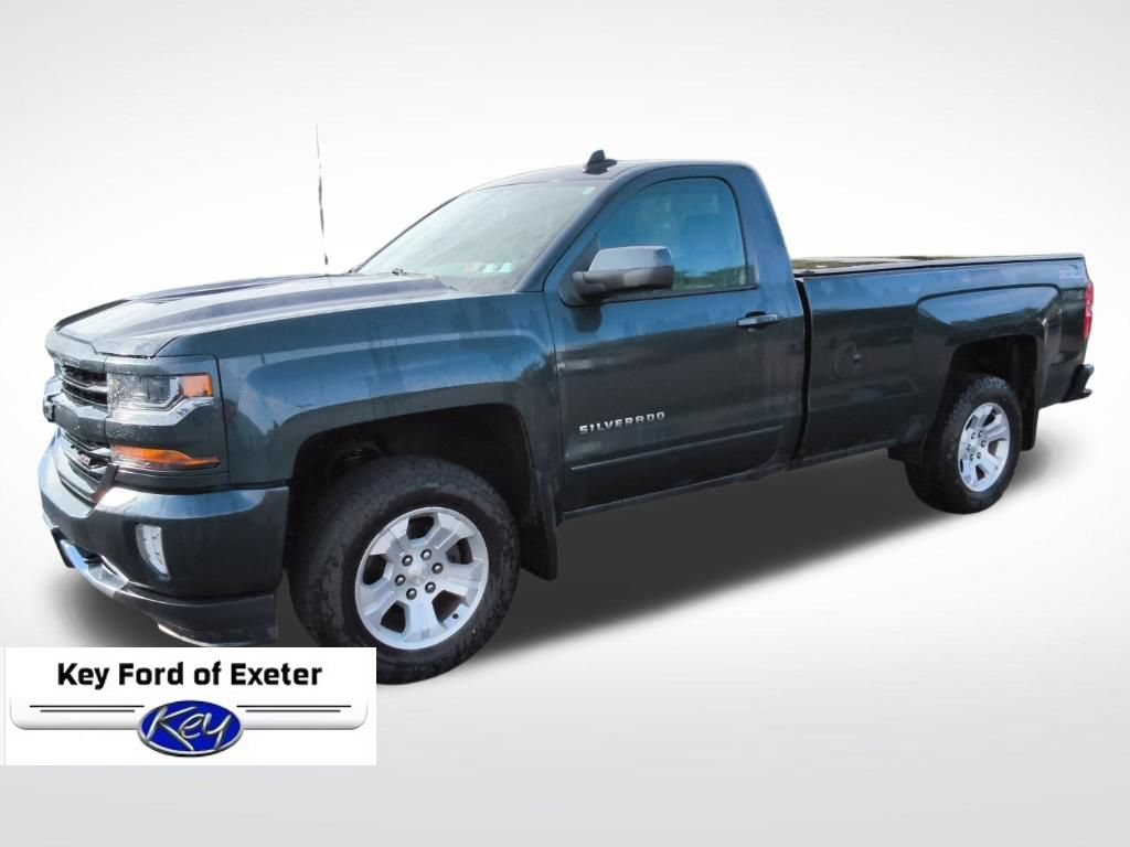 Used 2017 Chevrolet Silverado 1500 LT w/ LT Convenience Package AWD/4WD image 8
