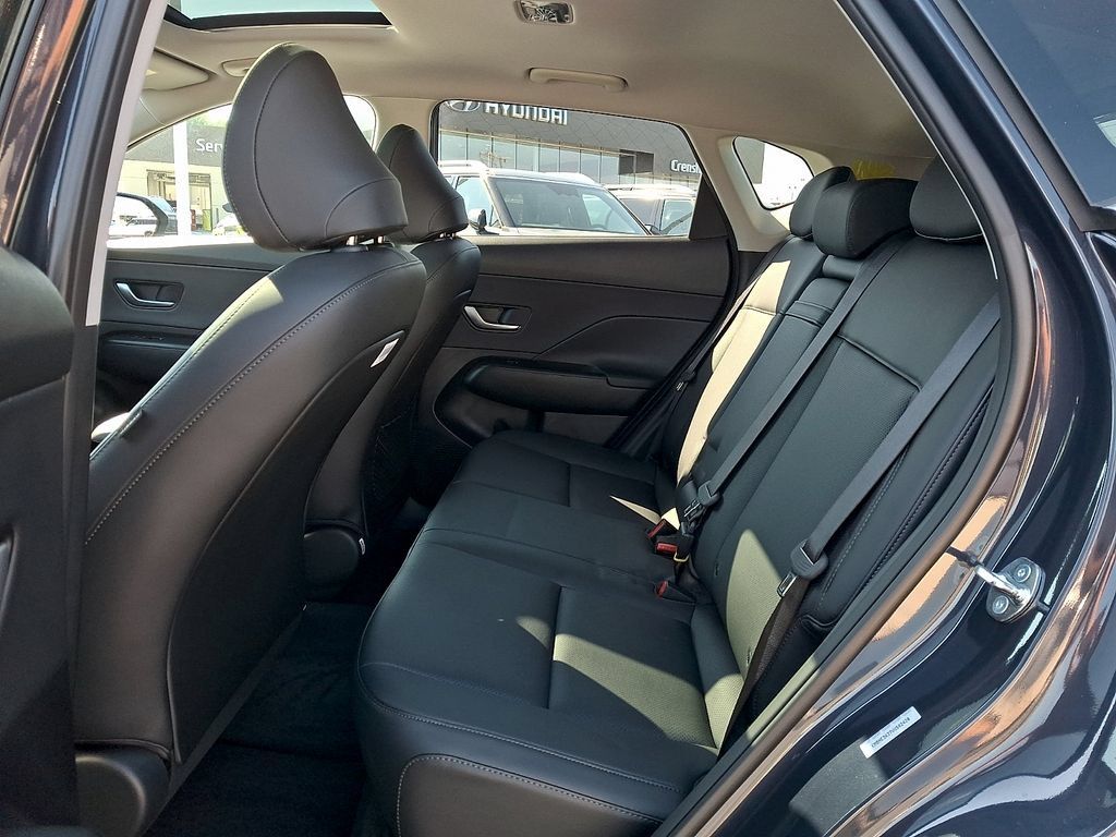 New 2027 Hyundai Kona Limited FWD image 6