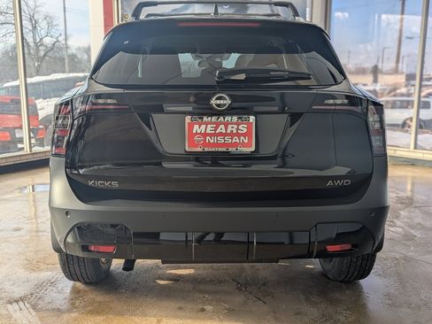 New 2026 Nissan Kicks SV w/ Cold Weather Package image 5