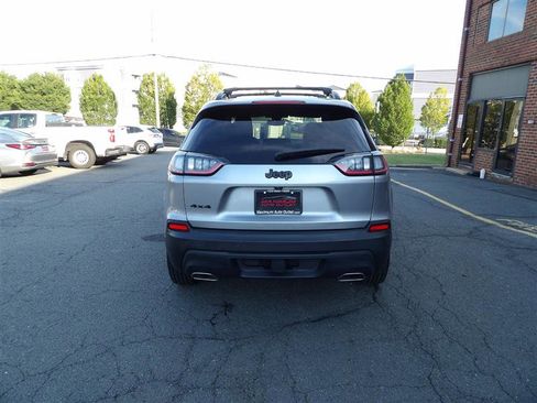 Used 2019 Jeep Cherokee Latitude Plus image 7