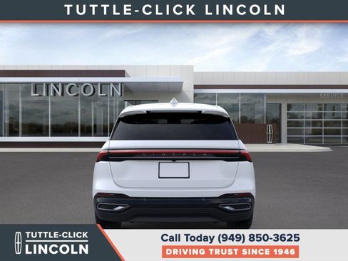 New 2026 Lincoln Nautilus Premier image 5