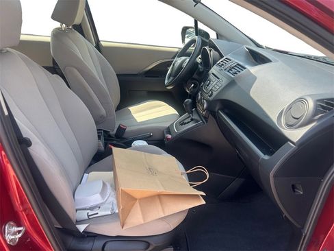 Used 2015 MAZDA MAZDA5 Sport image 15
