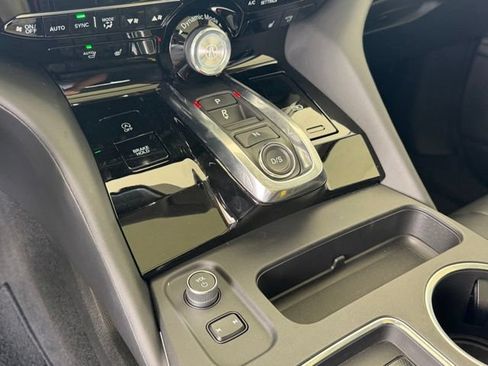 Used 2025 Acura MDX FWD w/ Technology Package image 27