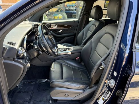 Used 2019 Mercedes-Benz GLC 300 image 9
