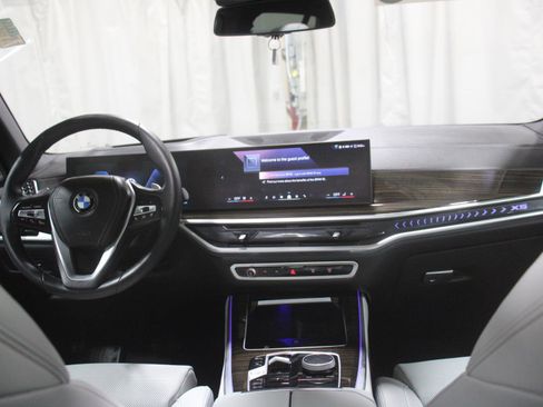 Certified 2024 BMW X5 xDrive40i w/ Premium Package AWD/4WD image 9