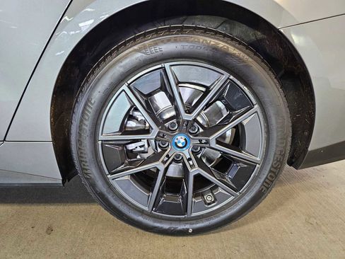 Used 2023 BMW i4 eDrive35 image 8