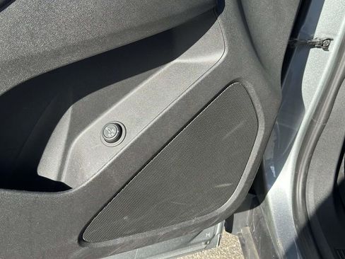 Used 2023 Chevrolet Equinox LT image 14