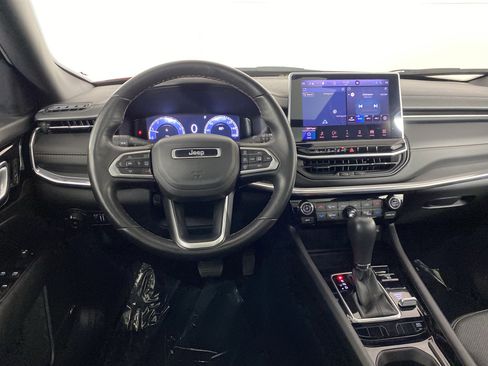 Used 2022 Jeep Compass Limited w/ (RED) Package image 22