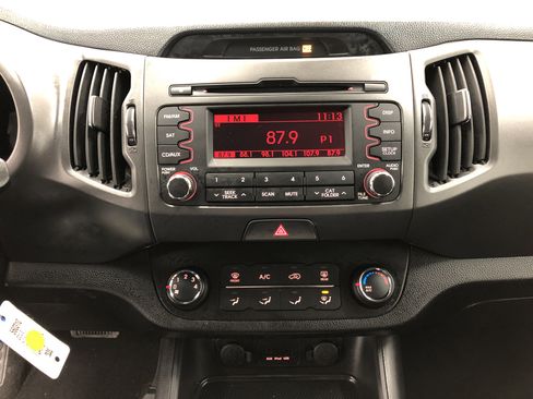 Used 2013 Kia Sportage LX image 19