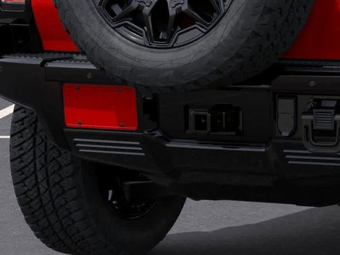 New 2026 GMC Hummer EV SUV w/ LPO, Dark Essentials Package AWD/4WD image 14