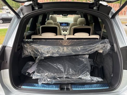 Certified 2025 Mercedes-Benz GLS 450 4MATIC image 31