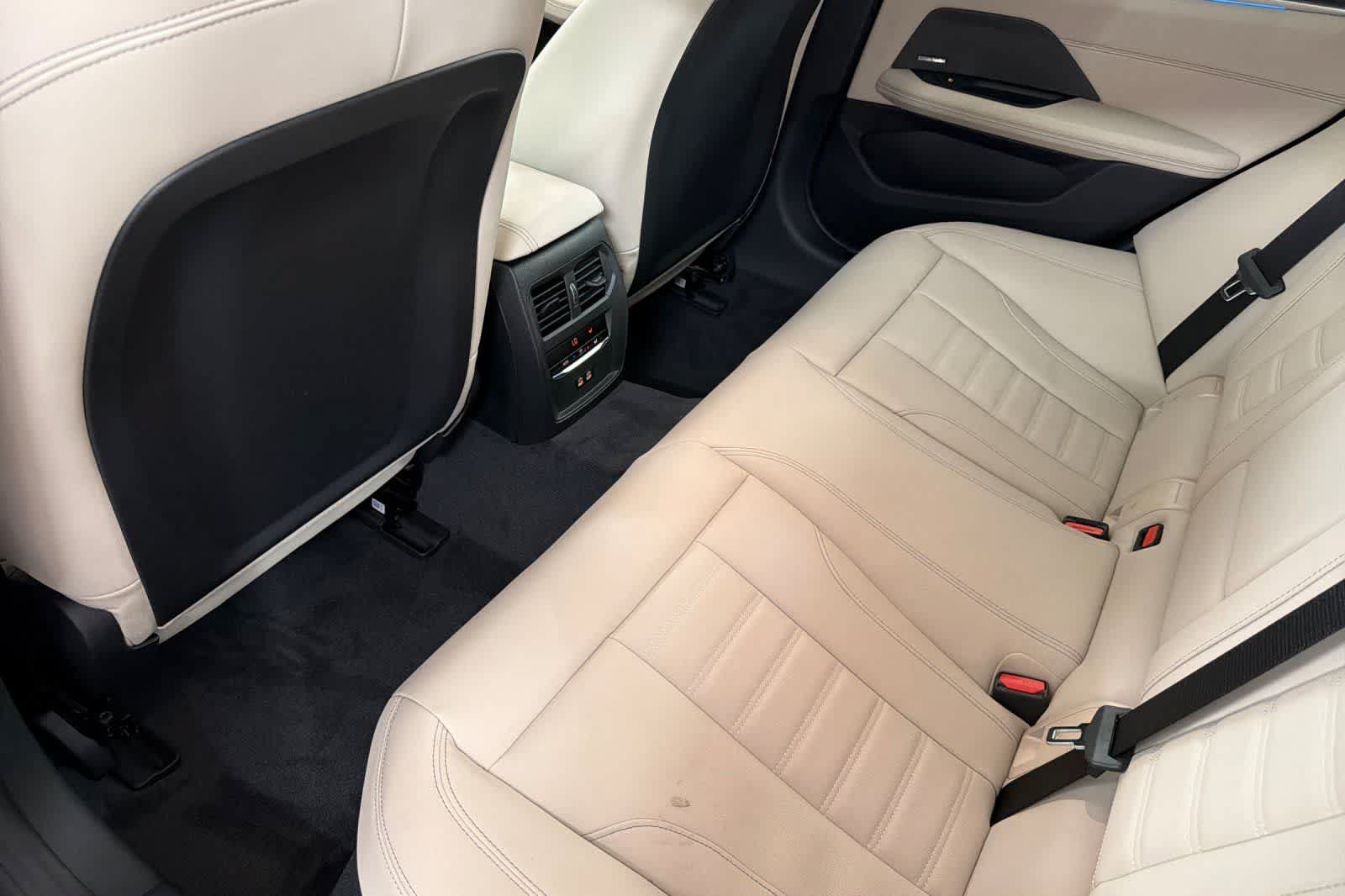 New 2026 BMW i4 xDrive40i w/ Premium Package AWD/4WD image 4