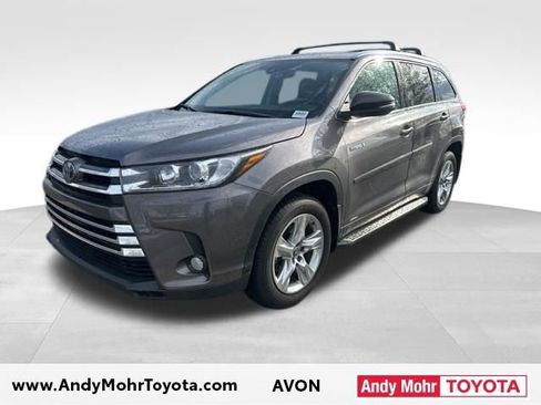 Used 2017 Toyota Highlander Limited image 4