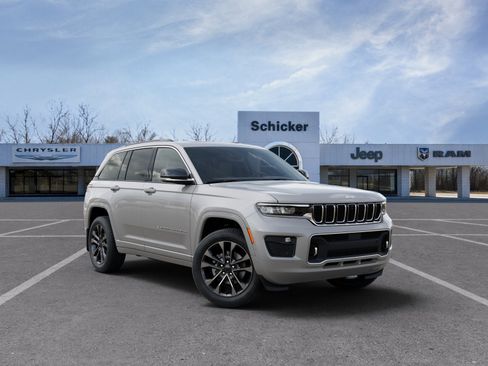 New 2025 Jeep Grand Cherokee Overland w/ Adv Protech Group III AWD/4WD image 27