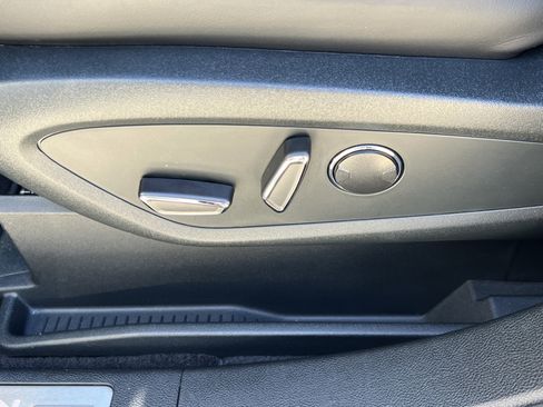 Certified 2022 Lincoln Nautilus Reserve w/ Equipment Group 201A image 27