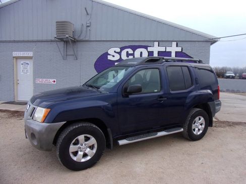 Used 2010 Nissan Xterra S image 1