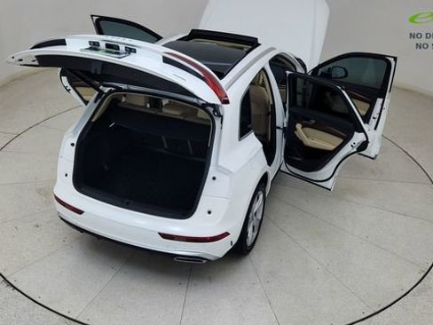 Used 2022 Audi Q5 2.0T Premium Plus w/ Premium Plus Package AWD/4WD image 85