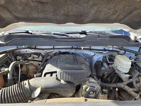 Used 2015 Chevrolet Silverado 2500 W/T AWD/4WD image 25