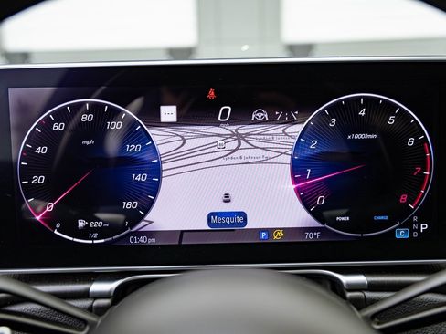 Used 2022 Mercedes-Benz S 580 4MATIC Sedan w/ AMG Line Package image 14