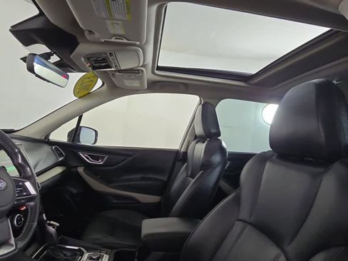 Used 2023 Subaru Forester Limited image 31