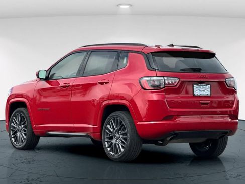 Used 2023 Jeep Compass Limited AWD/4WD image 8