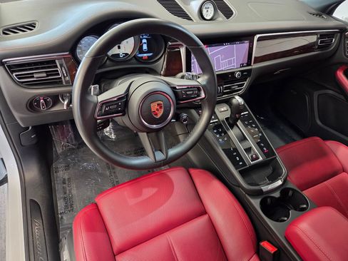 Certified 2022 Porsche Macan GTS AWD/4WD image 4