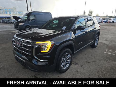 Used 2025 GMC Terrain Elevation image 4