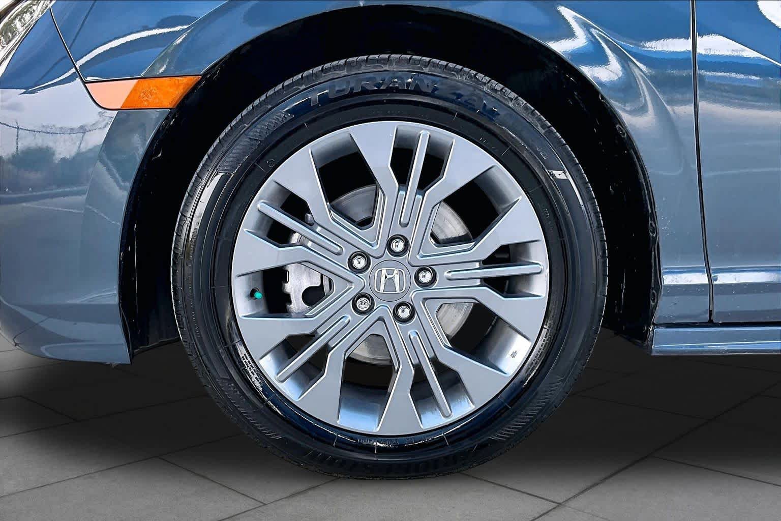Used 2026 Honda Odyssey Touring image 10