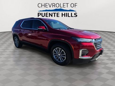 Used 2023 Chevrolet Traverse LT w/ LPO, Cargo Package FWD image 2