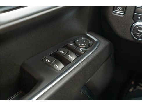 Used 2025 GMC Sierra 1500 SLT AWD/4WD image 12