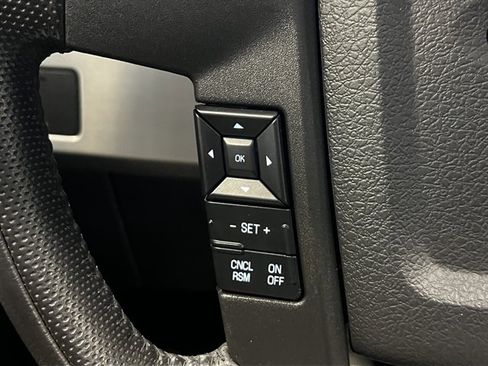 Used 2014 Ford F150 Raptor w/ Equipment Group 801A Luxury image 45