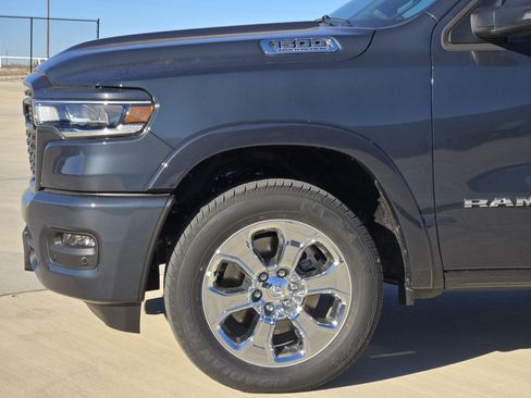 New 2026 RAM 1500 Big Horn AWD/4WD image 5
