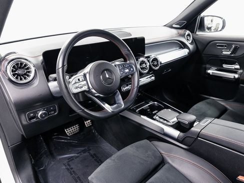 Certified 2023 Mercedes-Benz EQB 300 300 image 8