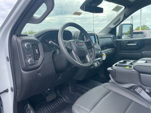 New 2025 GMC Sierra 2500 Pro w/ Convenience Package image 11