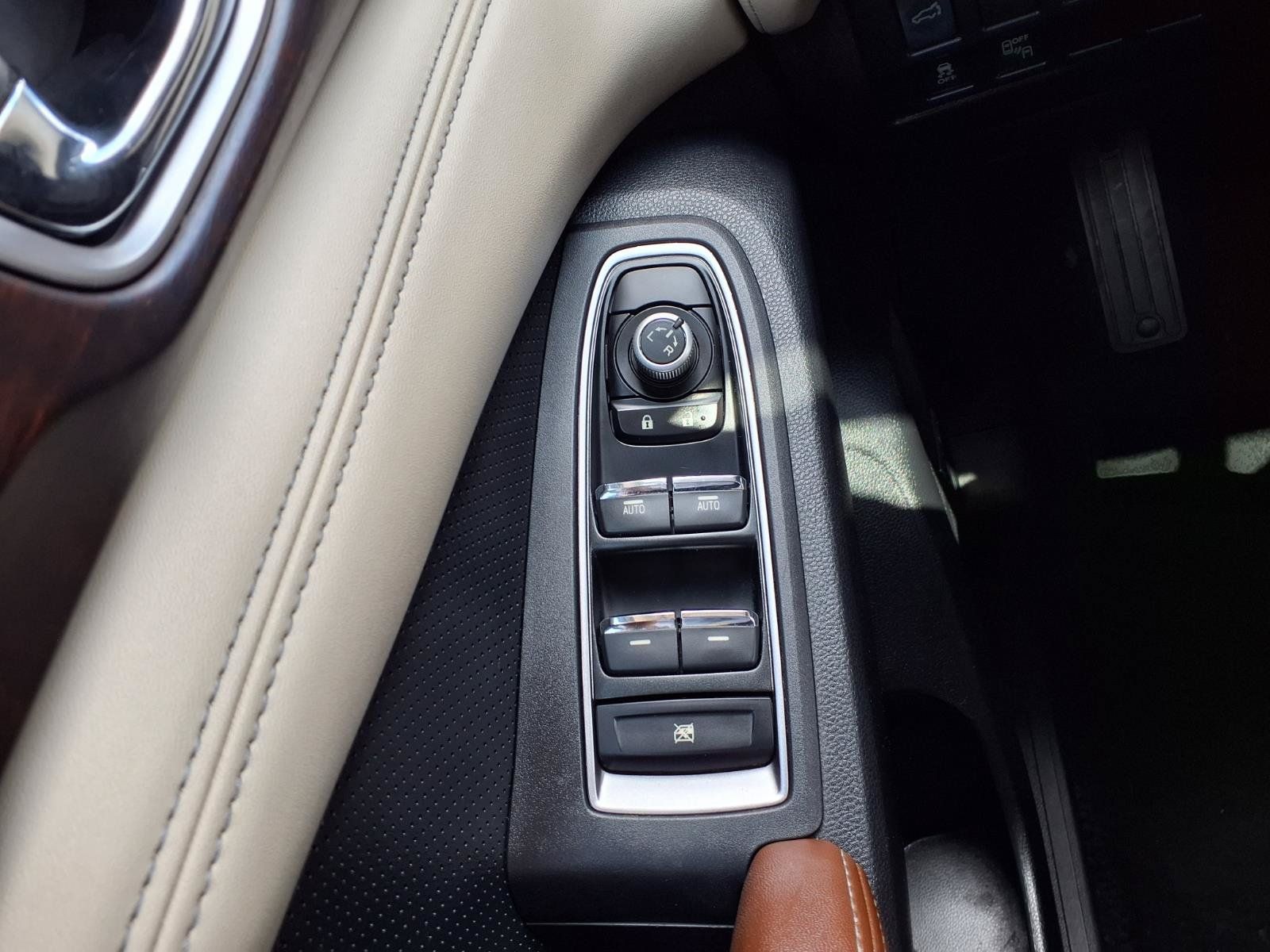 Used 2019 Subaru Ascent Touring w/ Popular Package #3 AWD/4WD image 12