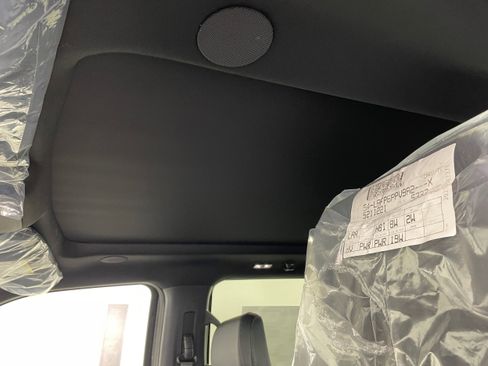 New 2025 Ford F150 Lariat w/ Equipment Group 502A High image 12