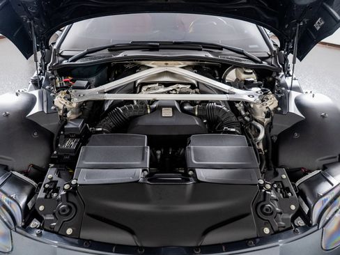 Used 2021 Aston Martin V8 Vantage Convertible image 48