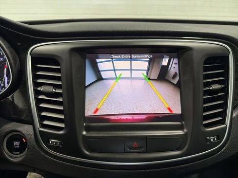 Used 2015 Chrysler 200 C w/ Navigation & Sound Group I image 17