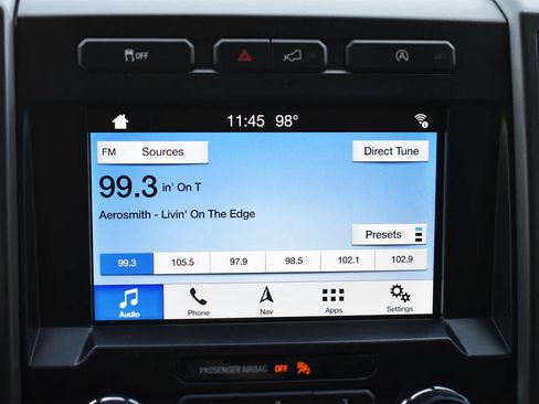 Used 2018 Ford F150 XLT w/ Equipment Group 302A Luxury AWD/4WD image 17