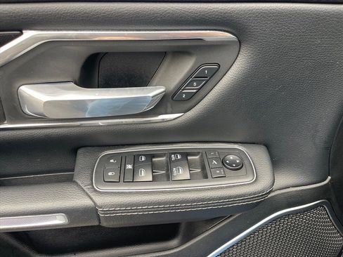Used 2019 RAM 1500 Laramie w/ Sport Appearance Package image 8