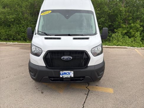 Used 2024 Ford Transit 250 148 High Roof RWD image 2