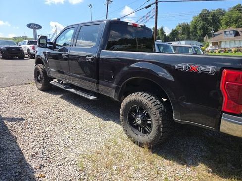 Used 2022 Ford F250 XLT AWD/4WD image 4