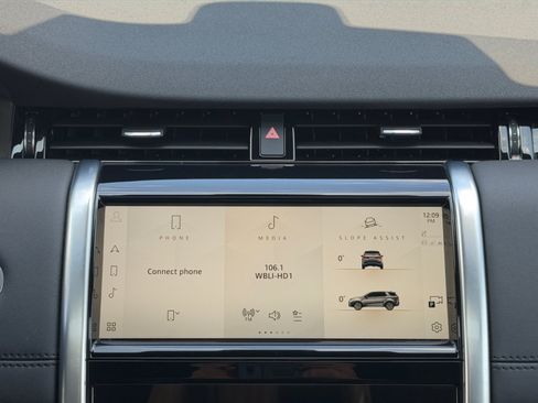 Used 2023 Land Rover Discovery Sport SE AWD/4WD image 14