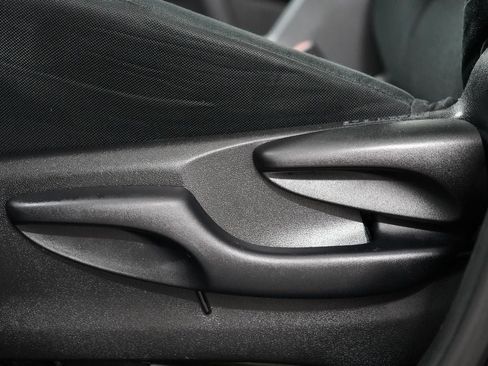 Used 2018 Toyota RAV4 LE w/ All Weather Liner Package AWD/4WD image 21