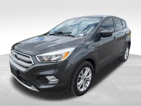 Used 2019 Ford Escape SE image 8